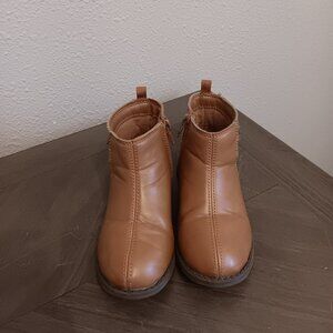 Cat & Jack boots size 10c